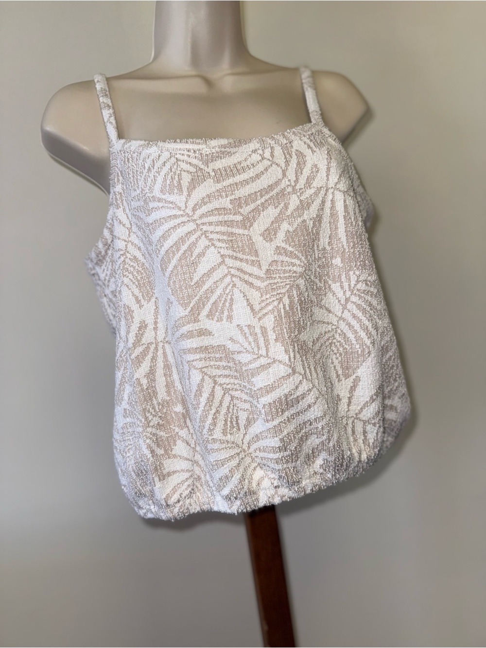 LOFT (Small) Cream/White Leaf Pattern Tank Top